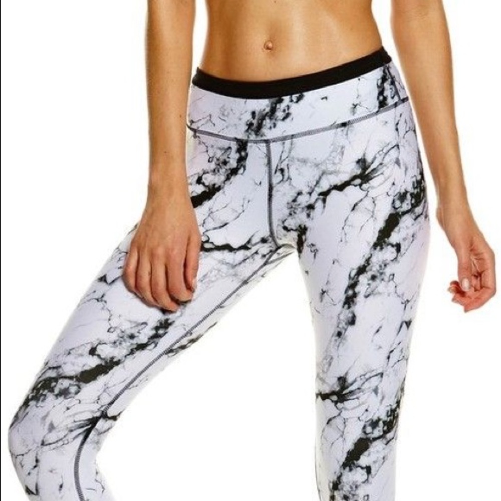 Nimble White Marble Leggings